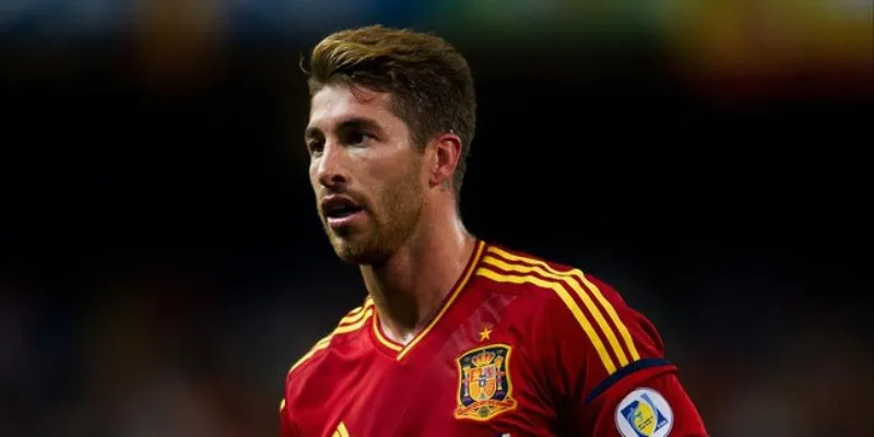 Sergio Ramos một trong những cầu thủ đá thủ nổi bật